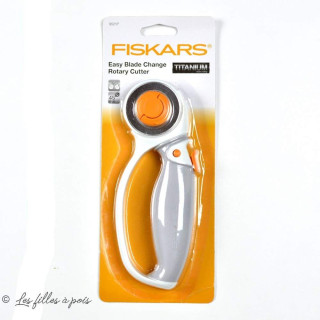 Cortador rotativo ergonómico Fiskars ® 9521 45mm Fiskars ® - Ciseaux et outils de coupe - 1