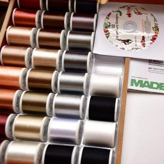 Coffret luxe blanc de fils à broder machine RAYON 1000m - 122 bobines - Madeira ® Madeira ® - Fils à broder, à coudre et entoila