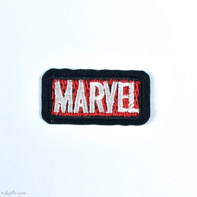 Écusson "Marvel" - Blanc et noir - Thermocollant  - 1
