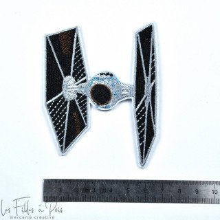 Insignia de la nave estelar TIE "StarWars" - Rojo y negro - Planchado Autres marques - Tissus et mercerie - 2