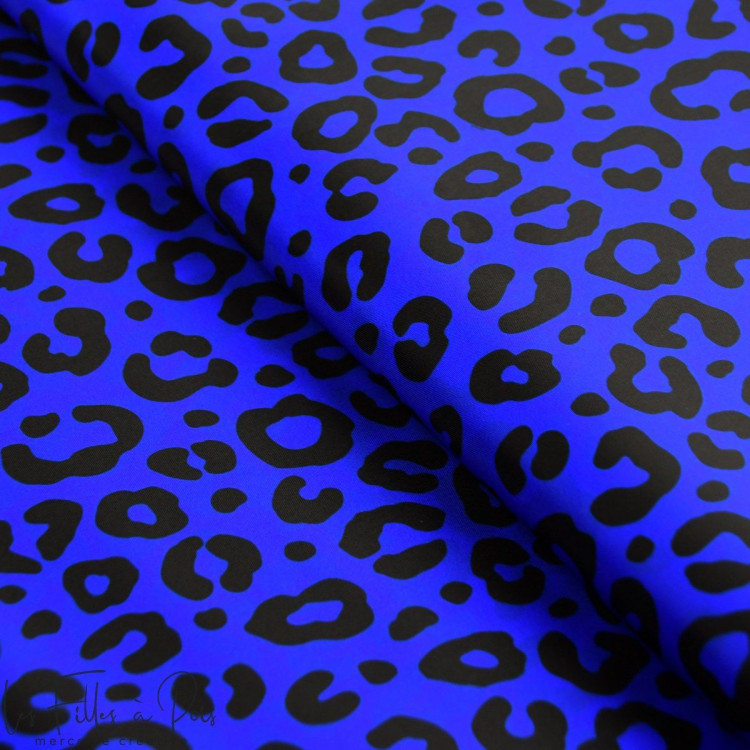 Tissu imperméable - déperlant type Kway - léopard - "Contrastes" - bleu cobalt et noir - Les Filles à Pois Les Filles à Pois - D