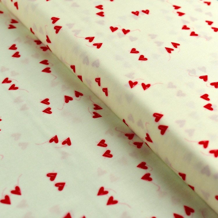 Tissu coton motif lunettes coeur "Wear your heart" - Ecru et rouge - AGF Art Gallery Fabrics ® - Tissus - 1