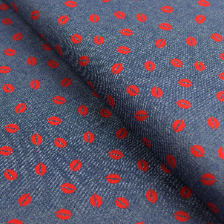 Tissu chambray denim motif bouche - Bleu jean et rouge Autres marques - Tissus et mercerie - 1