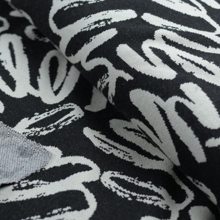 Tissu jacquard "Signature" motif zig-zag - Noir et blanc Autres marques - Tissus et mercerie - 1